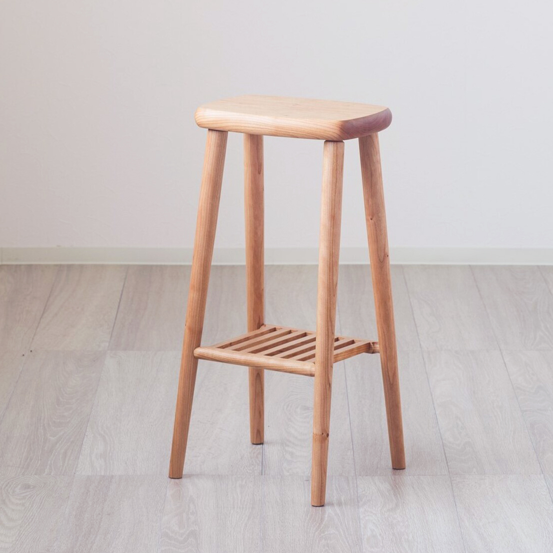 和風檜寄木スツール（ハンドメイド） 槙 丸太 椅子 スツール No.1133 | Wood Factory Silky