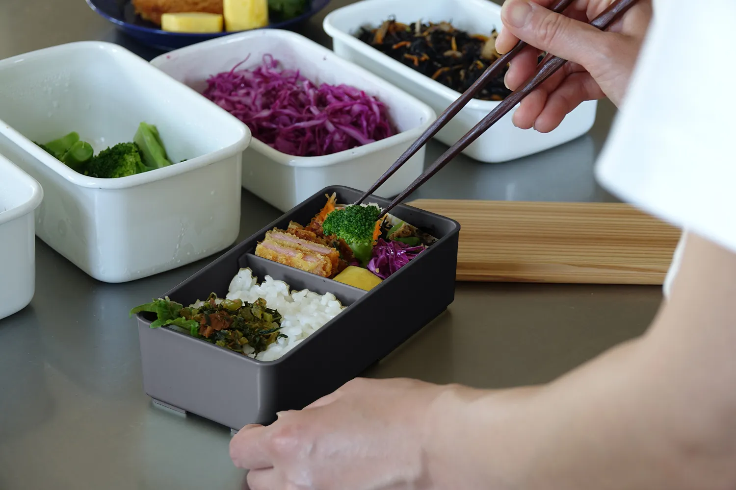 電子レンジ対応 木製蓋のお弁当箱 500ml 女性向けサイズ / 古代杉