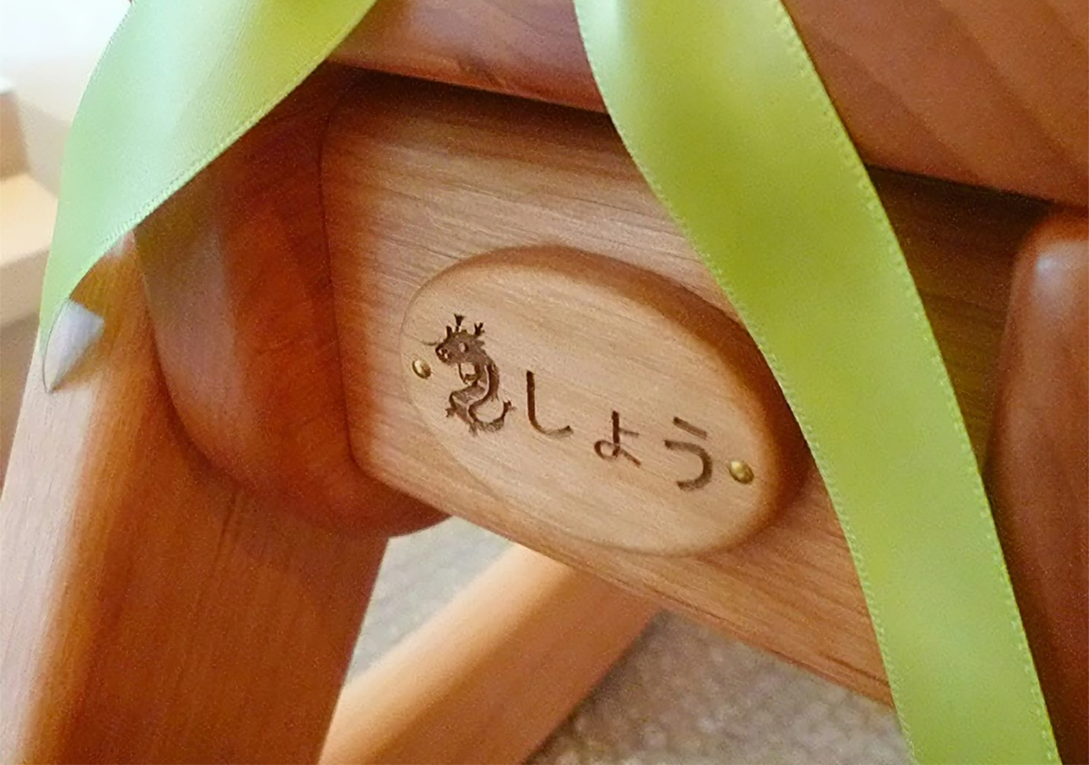 オーダーメイド】大人が乗っても大丈夫！飛鳥の木馬 | マルノイチ